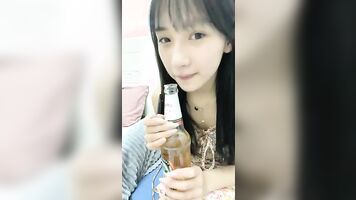 NO.1859 Chinese Webcam, Cute chick, cucumber masturbation 42 m