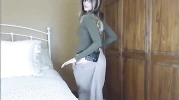 Christian girl showing her wicked side - pornogozo.com