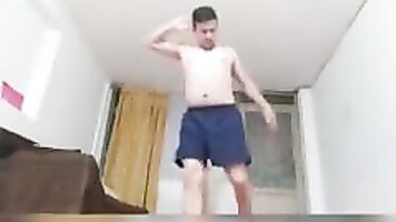 Gym latino puro trabajo quien se anima a trabajar el cuerpo conmigo
